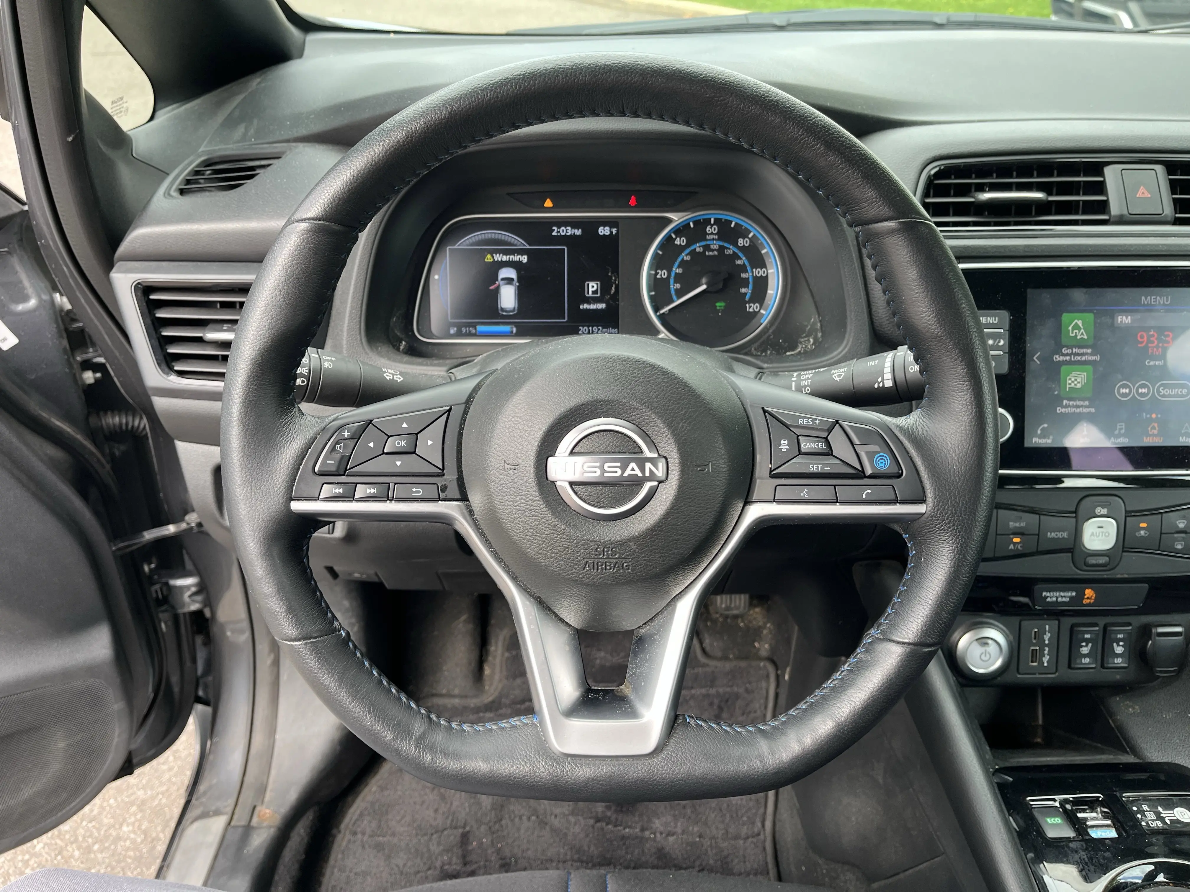 2024 Nissan Leaf SV photo 7