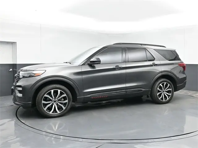 2020 Ford Explorer ST photo 5