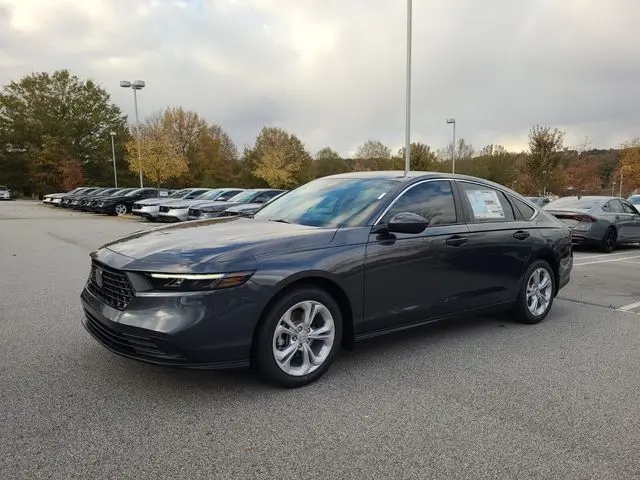 2025 Honda Accord LX photo 3