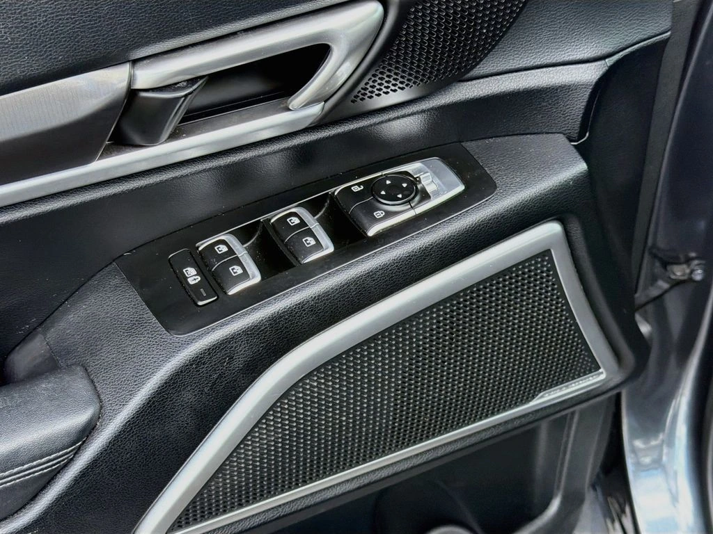 2024 Kia Telluride S - Photo 21