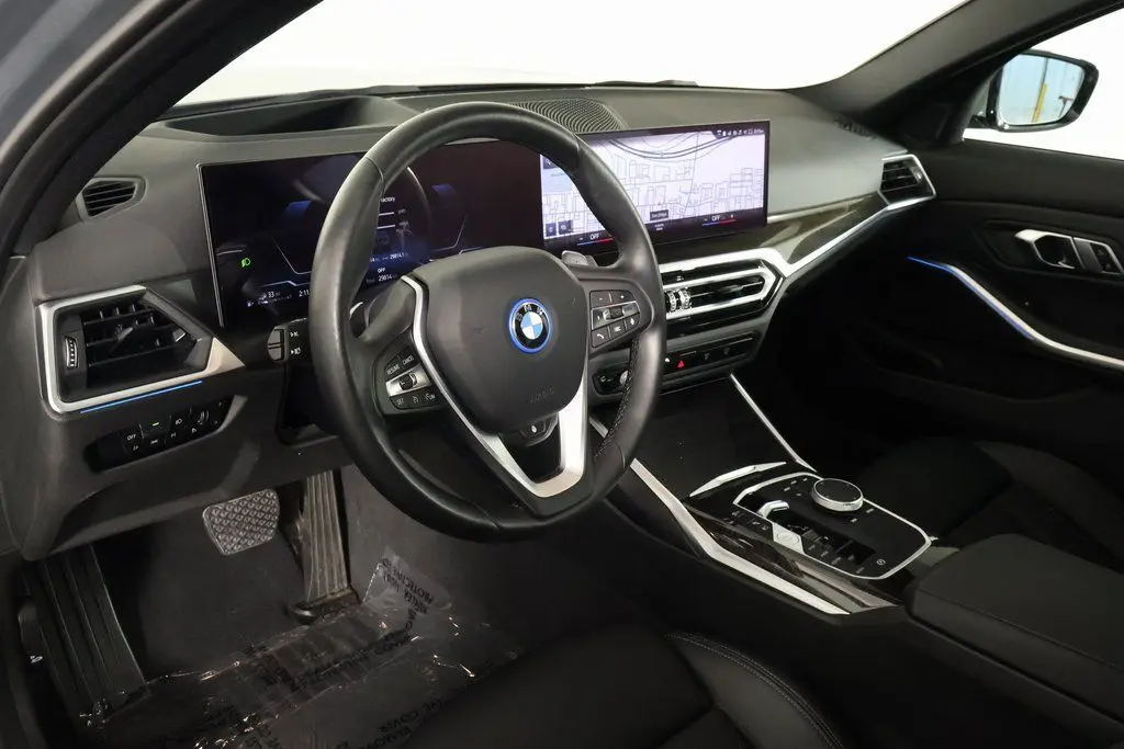 2023 Bmw 330e Sedan photo 7
