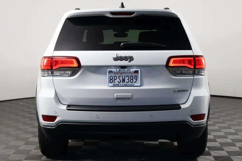 2020 Jeep Grand Cherokee Laredo E photo 5