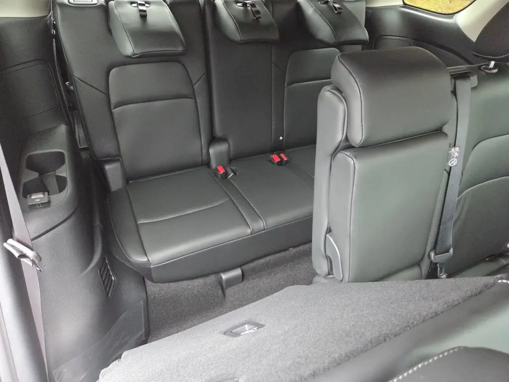 2025 Nissan Pathfinder SL photo 31