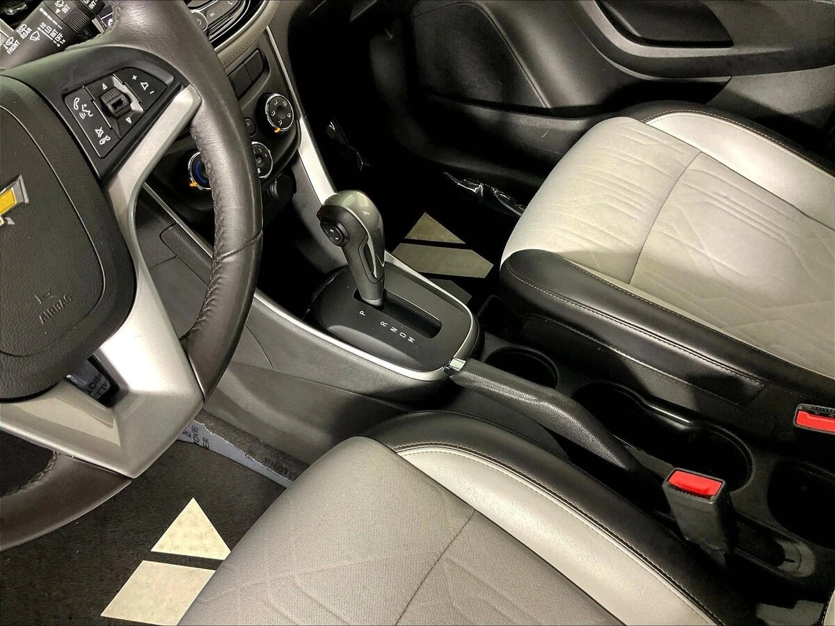 Photo 18