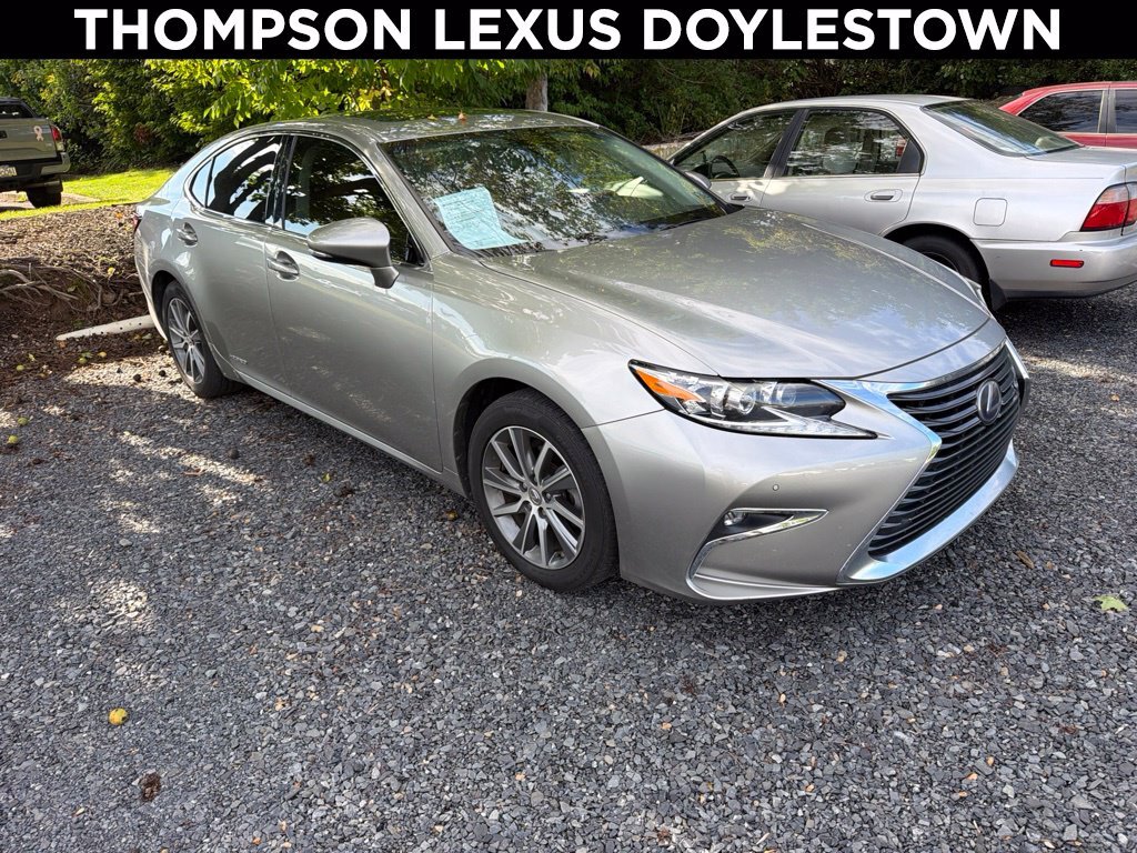 2017 Lexus ES 300h