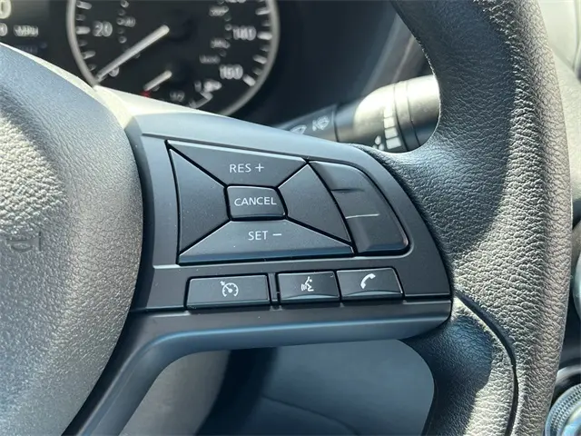 2025 Nissan Sentra S photo 11
