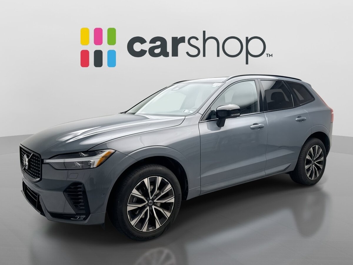 2023 Volvo XC60 Plus Dark Theme