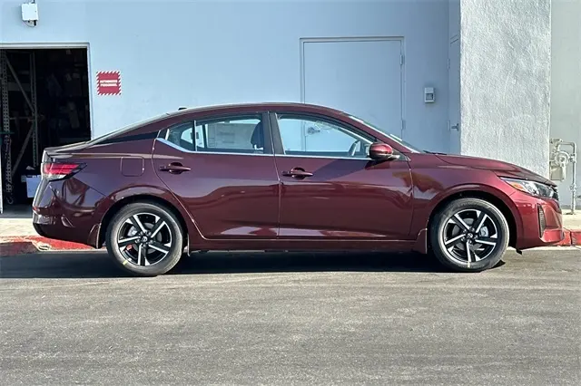 2025 Nissan Sentra SV photo 2
