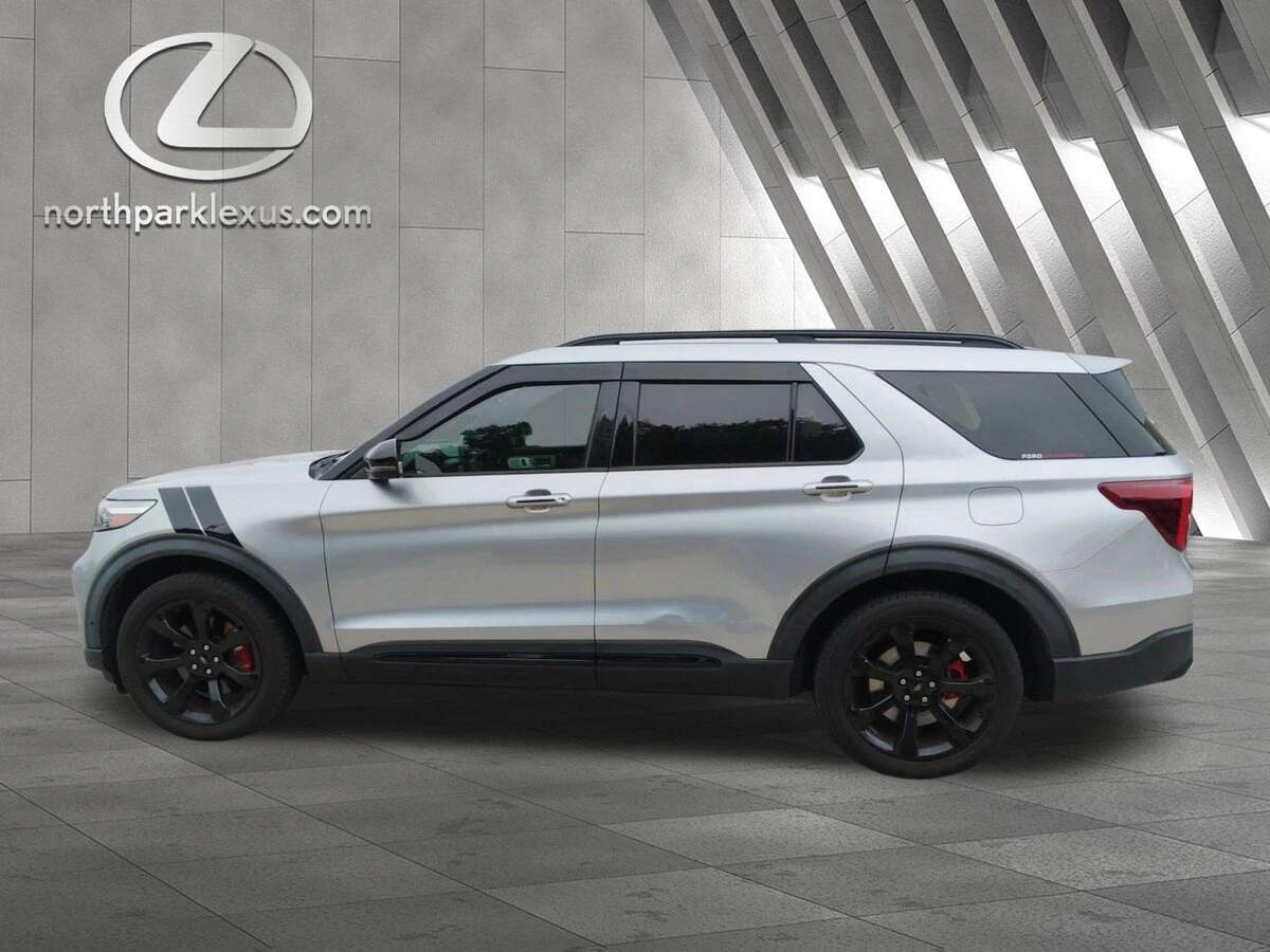 2021 Ford Explorer ST 4WD's photo