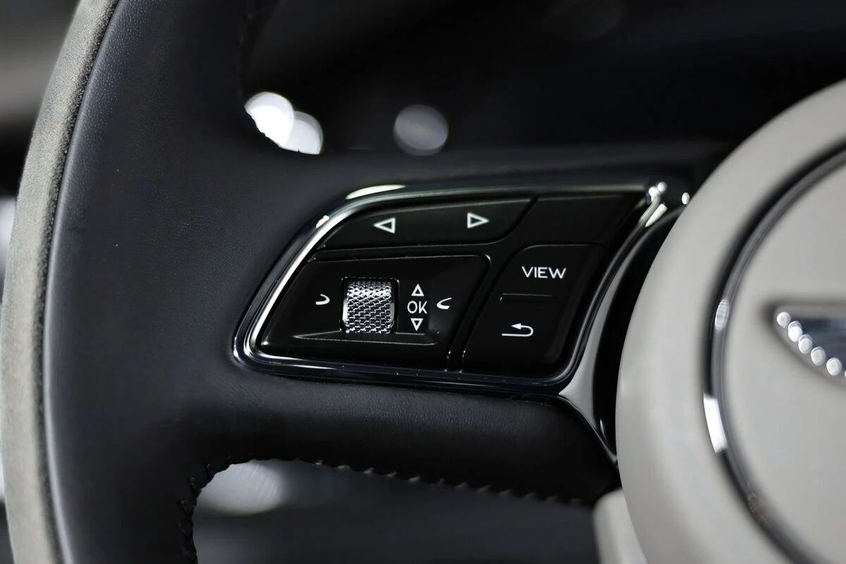 2022 Bentley Bentayga S - Photo 29