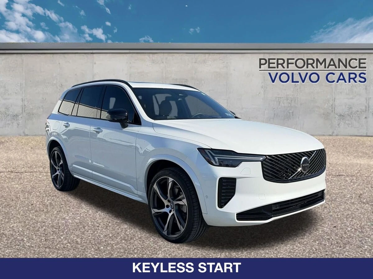 2026 Volvo - image 8