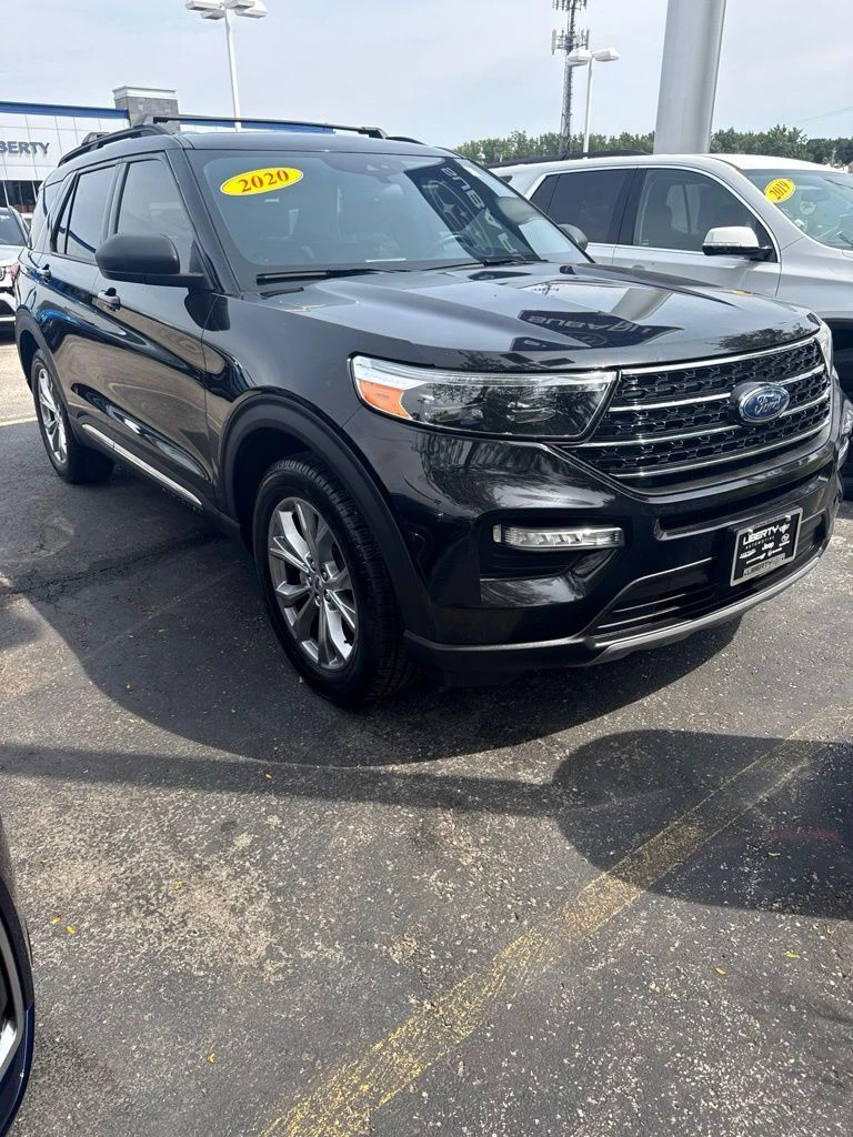 2020 Ford Explorer