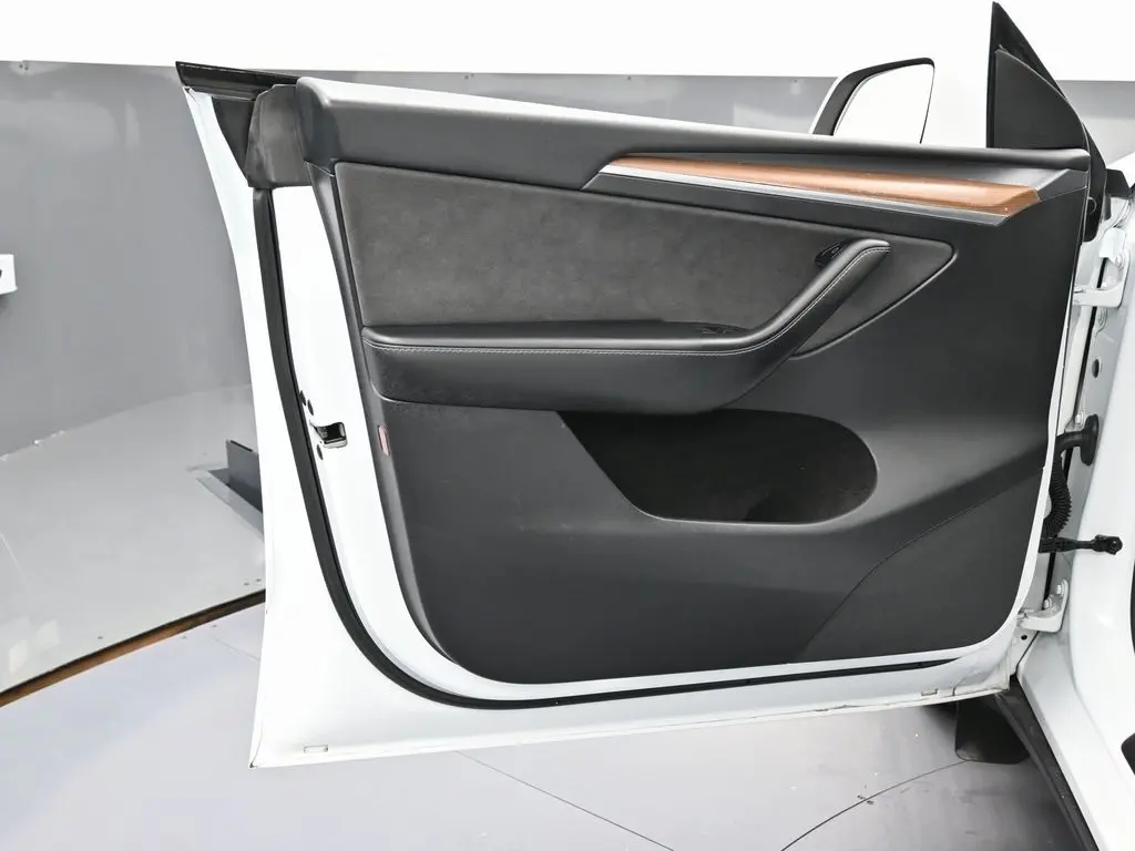 2022 Tesla Model Y Performance photo 34