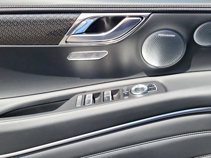 2026 GENESIS GV80 Coupe E-SC - Photo 8
