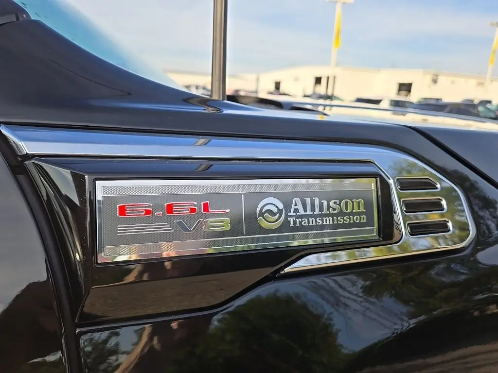 2025 Gmc Sierra HD Denali photo 36