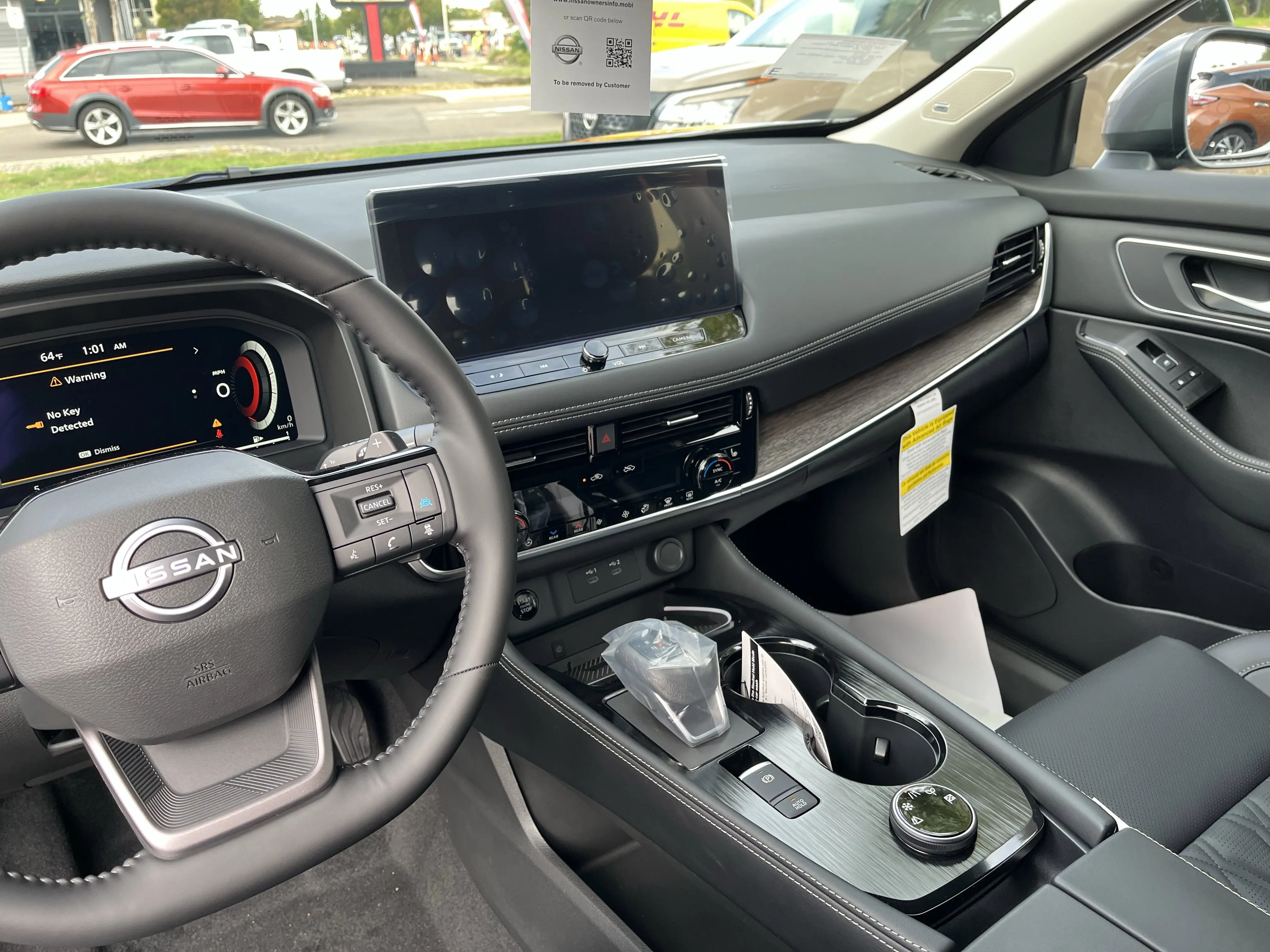 2026 Nissan Rogue Platinum photo 16