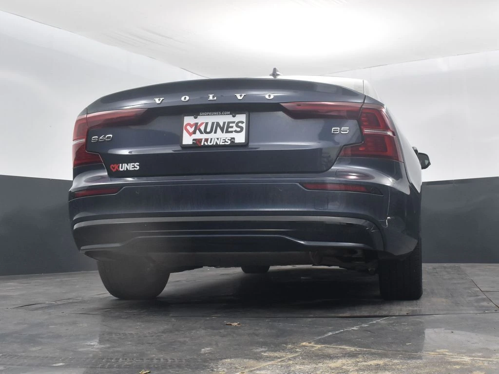 2024 Volvo - image 42