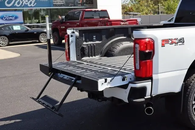 2026 Ford F-350 photo 22