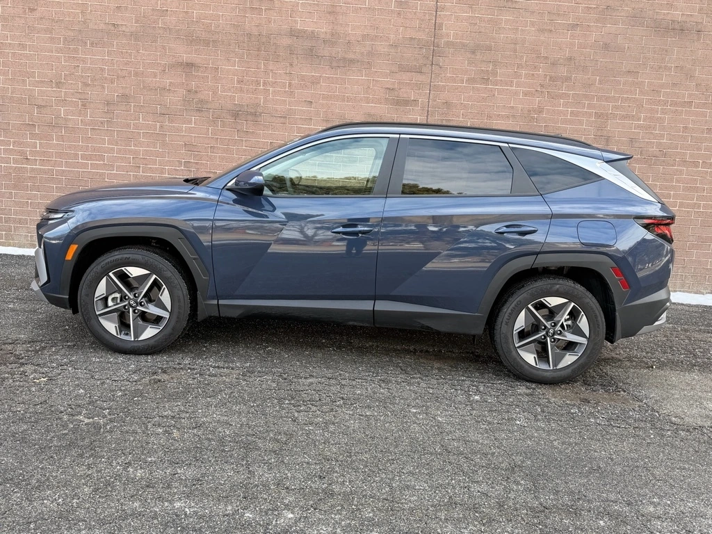 Used 2026 Hyundai Tucson SEL with VIN 5NMJBCDE0TH608837 for sale in Kansas City