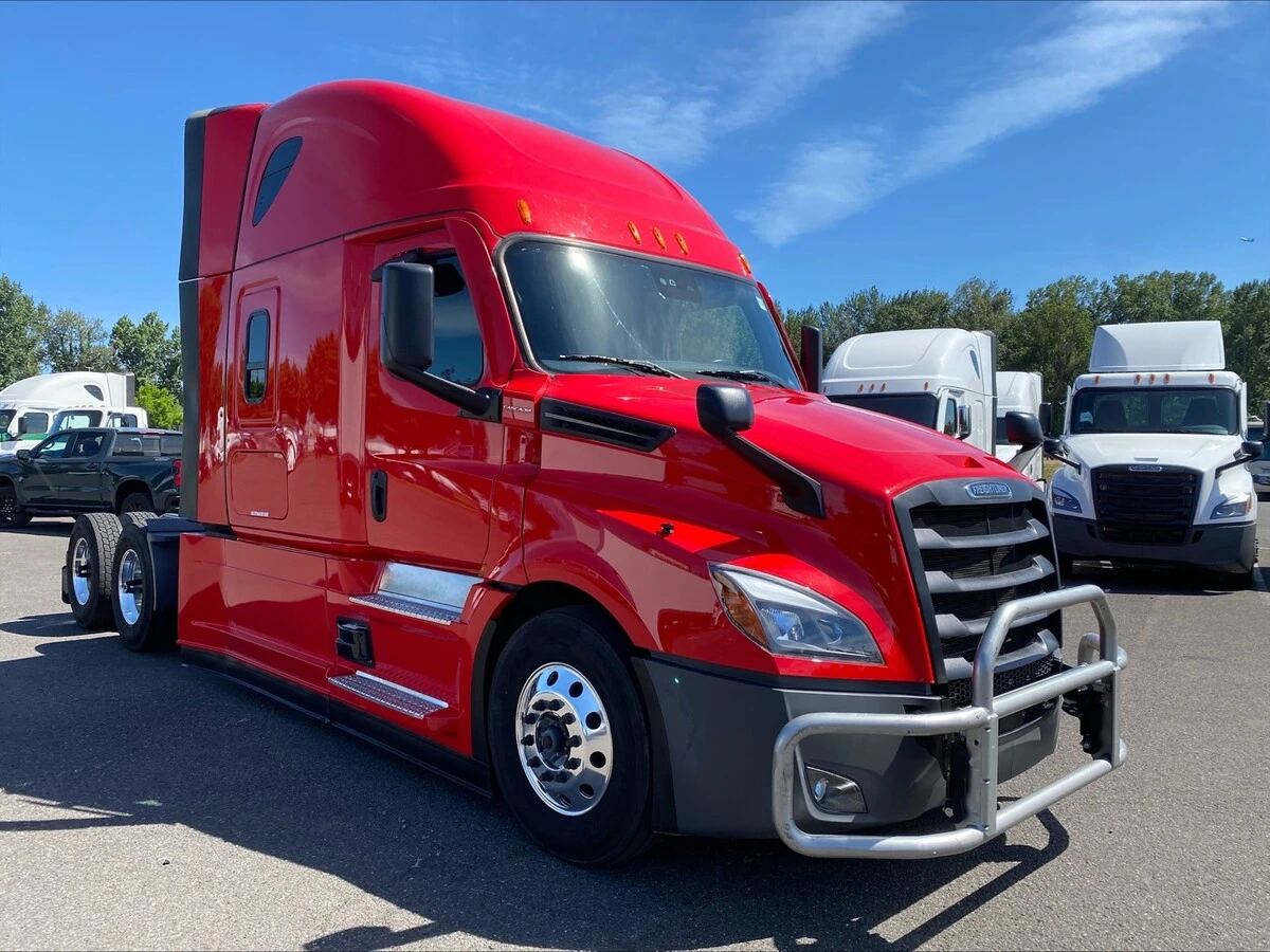 2026 Freightliner Cascadia — photo 7
