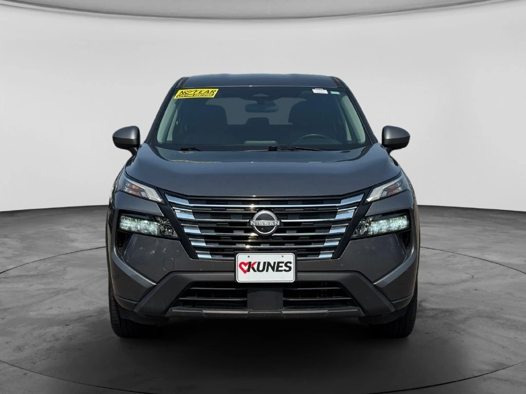 Used 2025 Nissan Rogue SV with VIN 5N1BT3BB2SC804216 for sale in Hastings, Minnesota