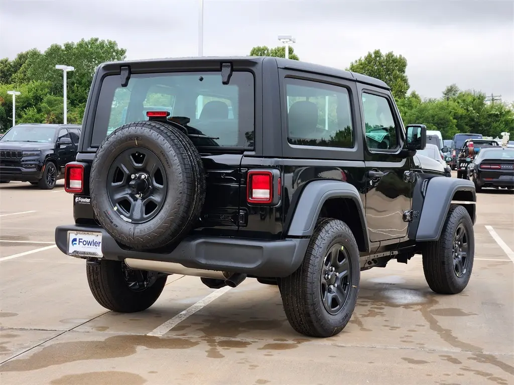 2025 Jeep Wrangler Sport photo 4