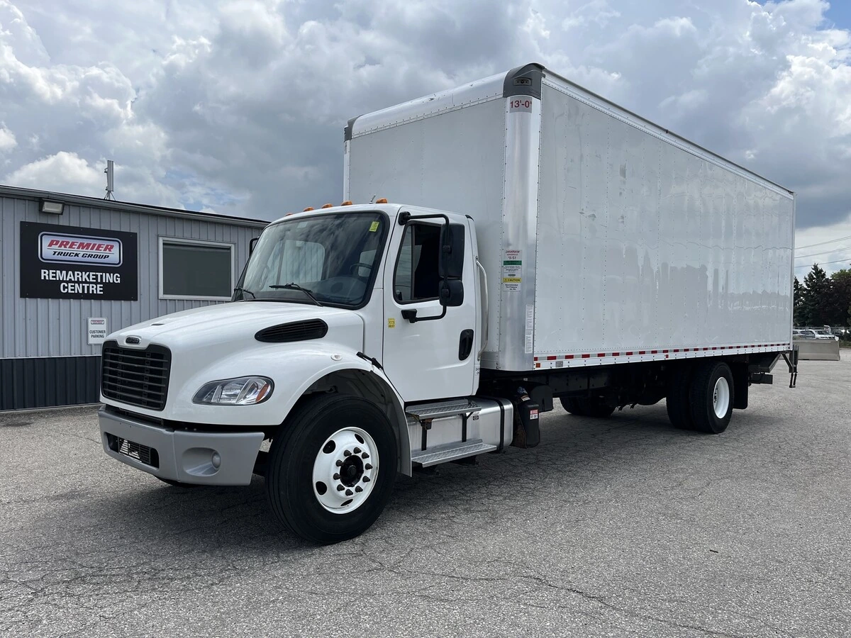 2023 Freightliner M2 106