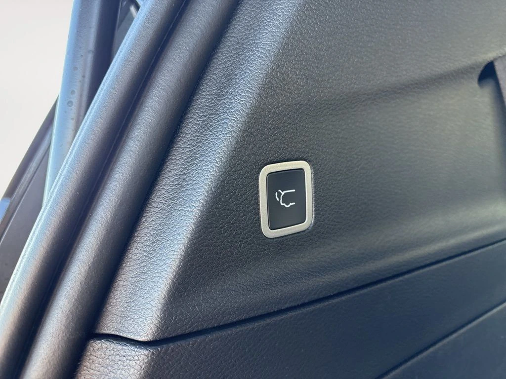 2026 Chrysler Pacifica Limited - Photo 13