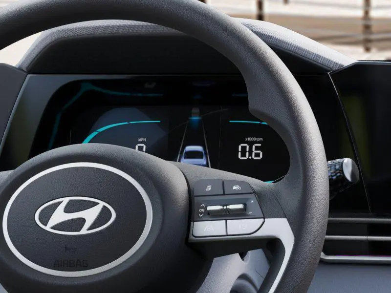 2025 Hyundai Elantra SE photo 12