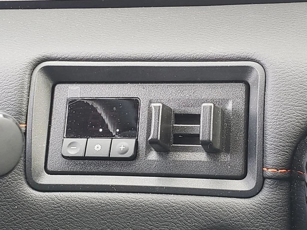 2025 Nissan Armada PRO-4X - Photo 36