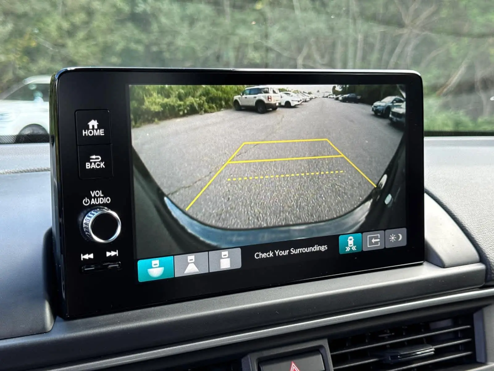 2025 Honda Pilot Touring photo 25
