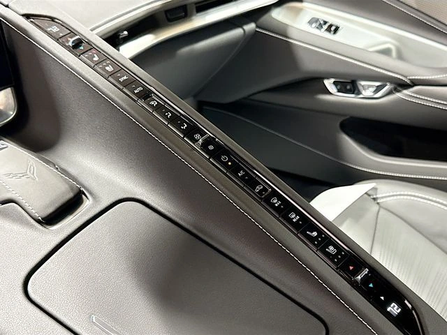 2025 Chevrolet Corvette 2LT - Photo 19