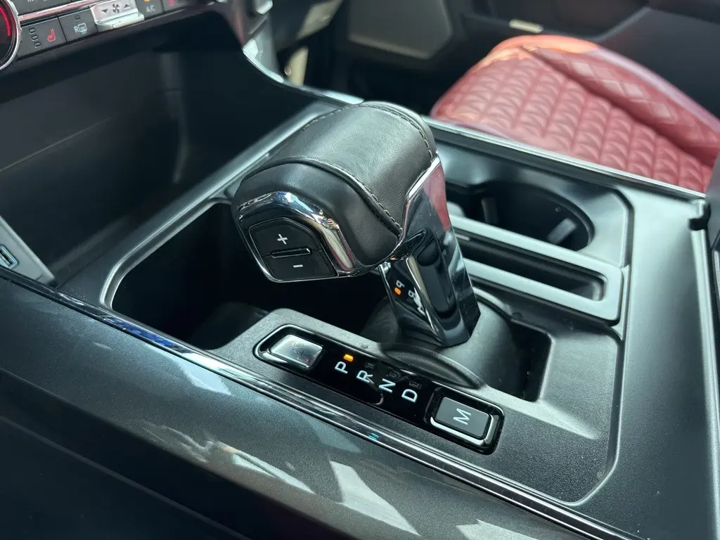 2022 Ford F-150 XLT photo 25