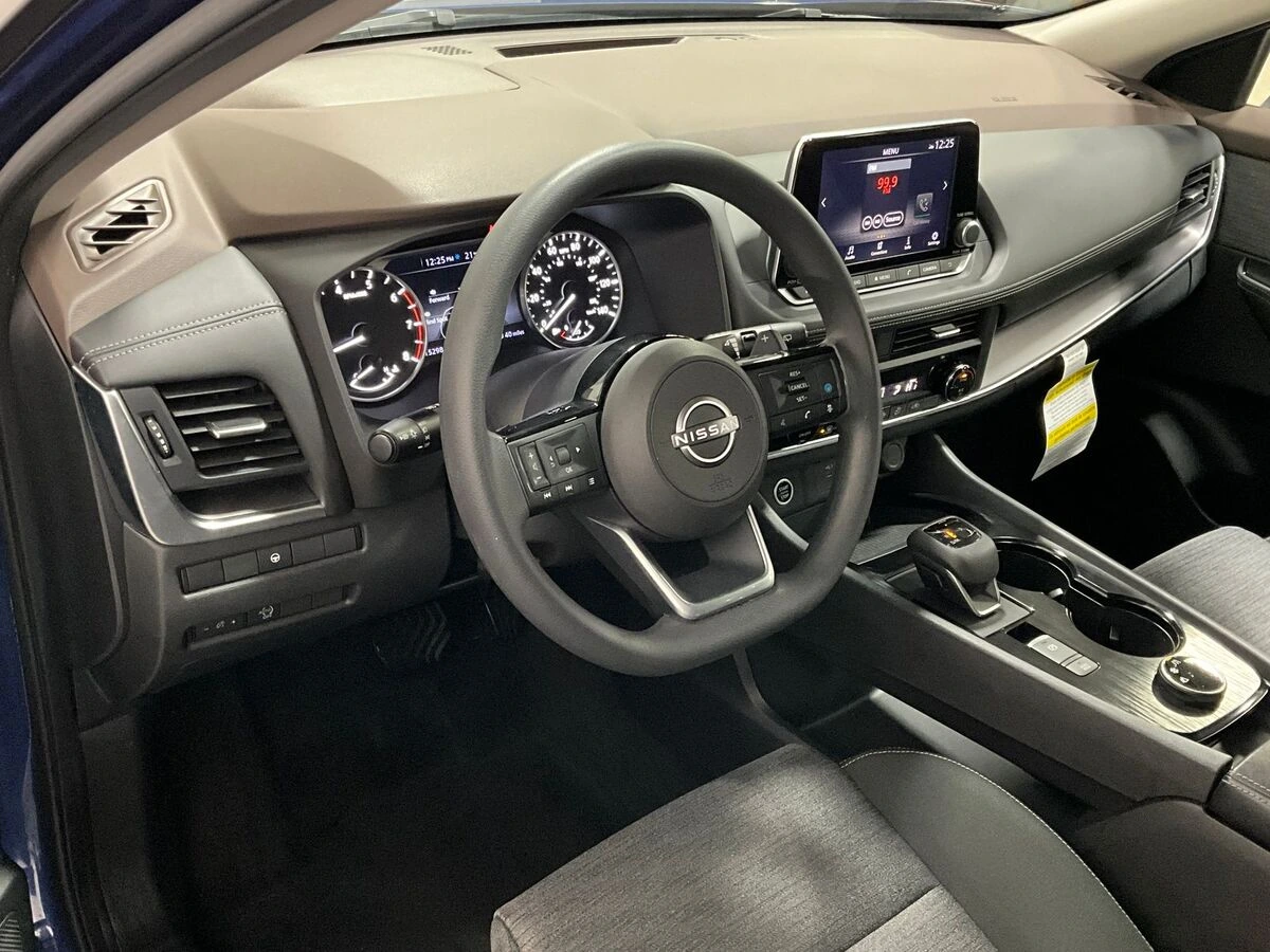 2023 Nissan Rogue SV - Photo 15