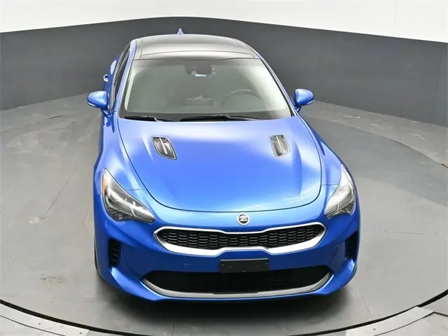 2018 Kia Stinger Premium photo 11