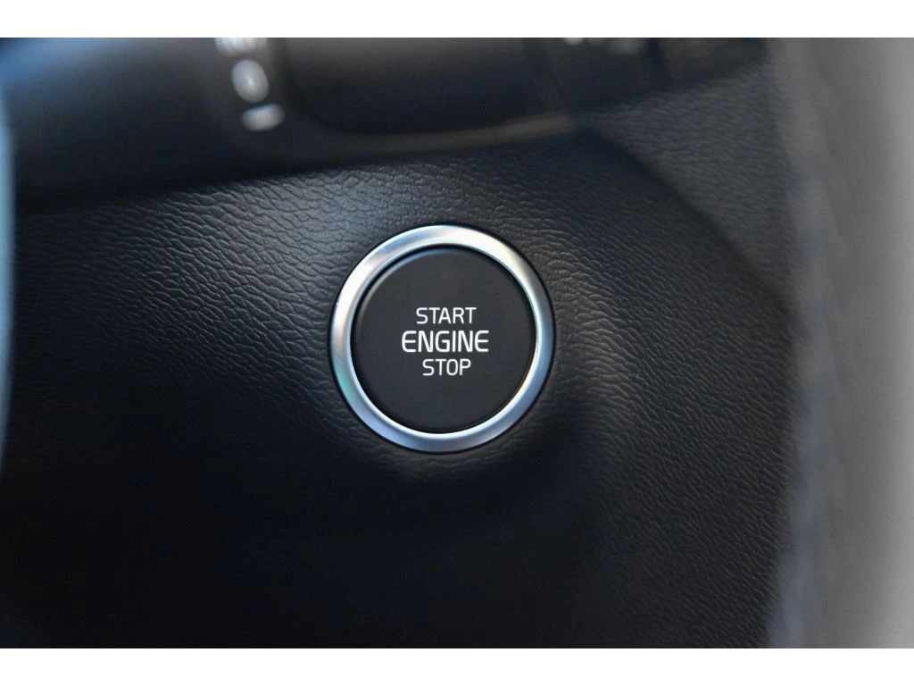 2026 Volvo - image 37