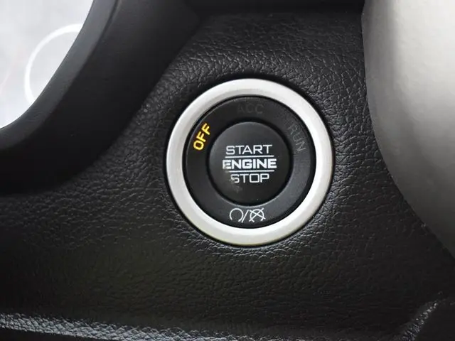 2024 Ram 2500 Laramie photo 30