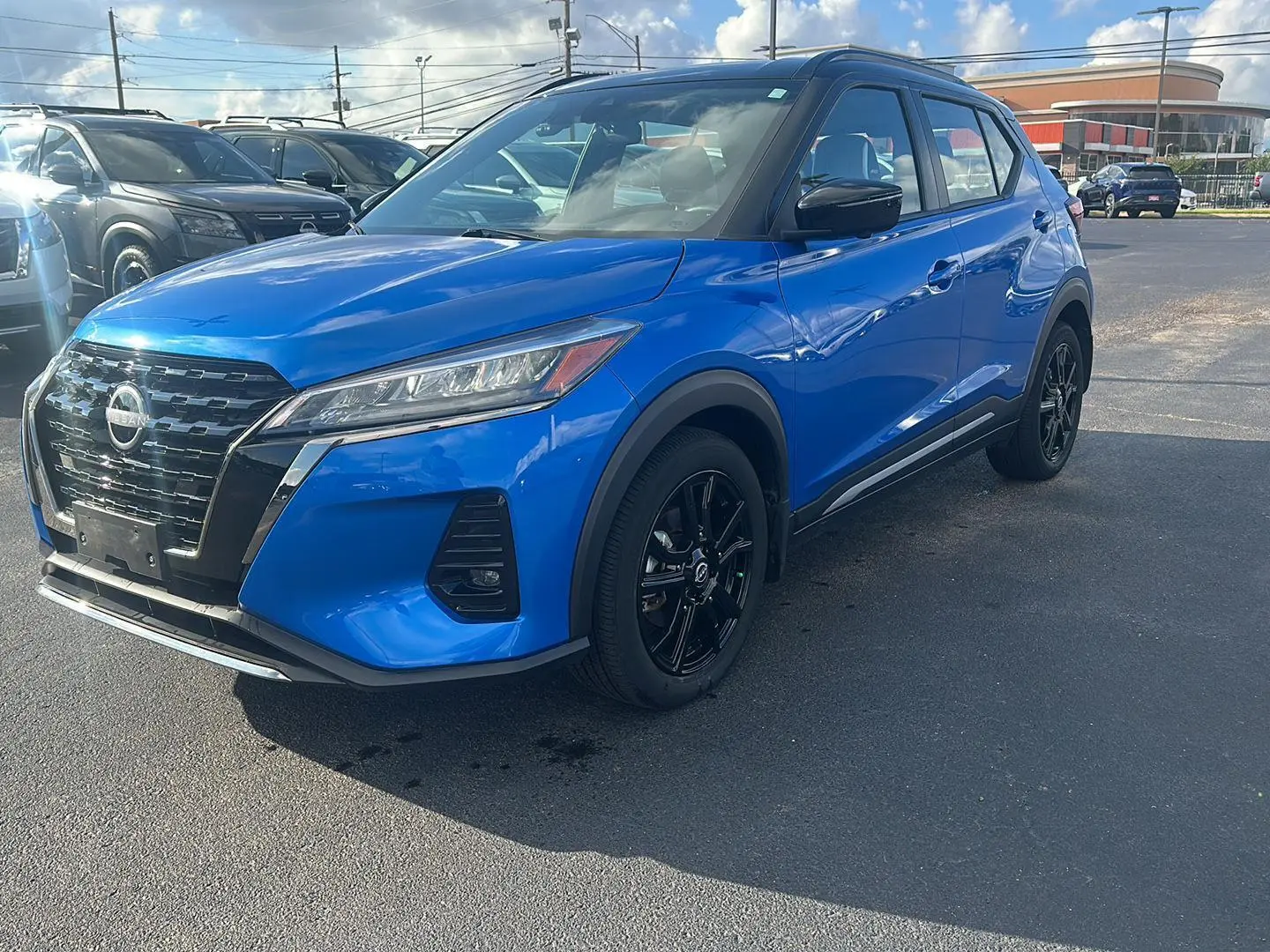 2023 Nissan Kicks