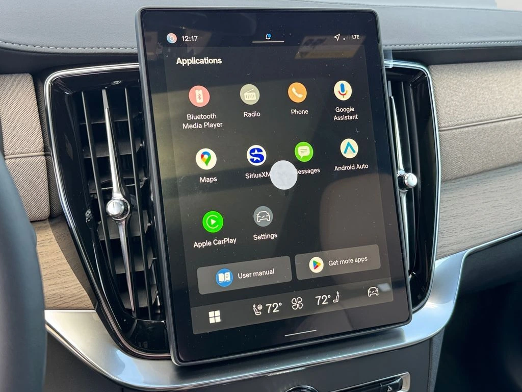 2026 Volvo - image 19