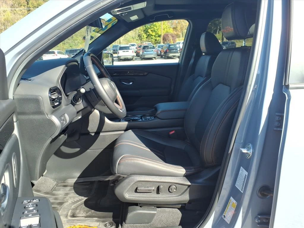2025 Honda Pilot TrailSport - Photo 14