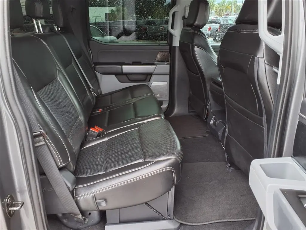 2023 Ford F-250 photo 16