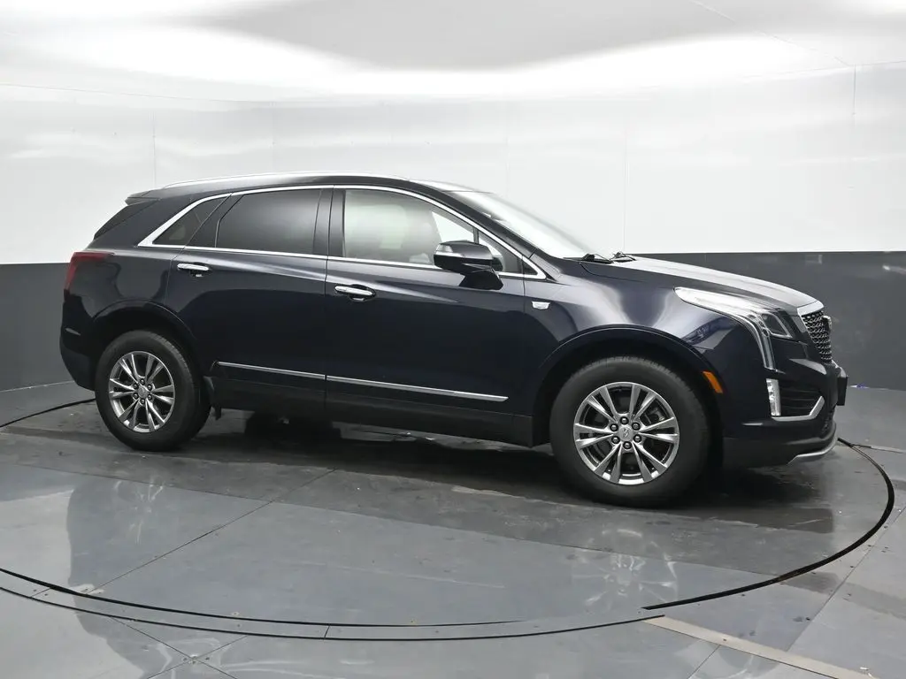 2021 Cadillac XT5 Premium Luxury photo 3