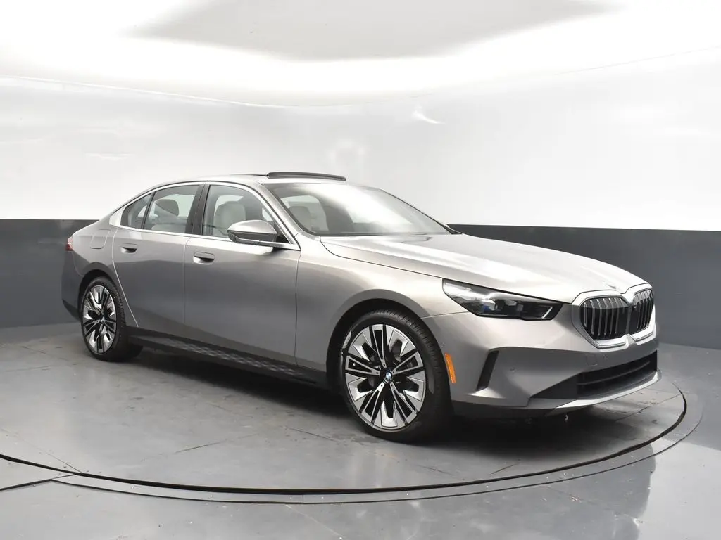 2026 BMW 5 Series 530i's photo