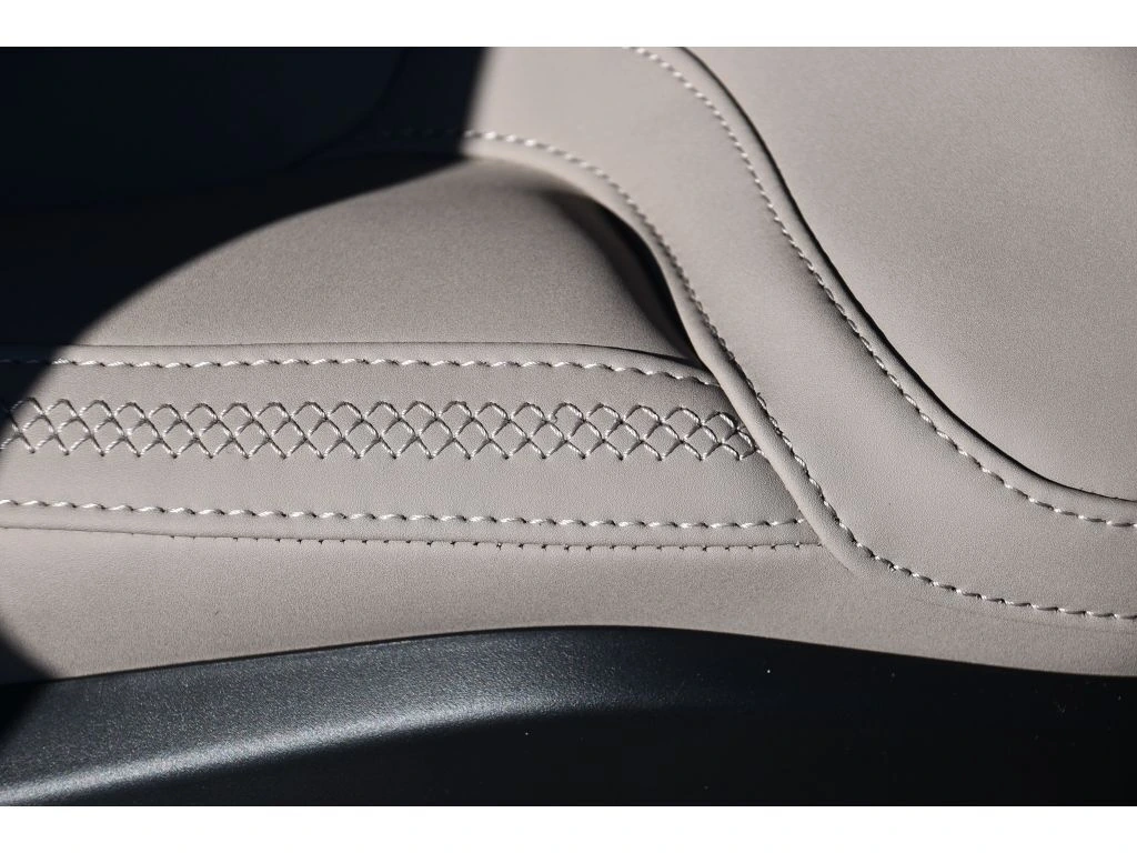 2026 Volvo - image 30