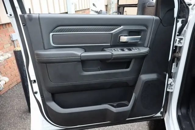 2025 Ram 2500 Big Horn photo 10