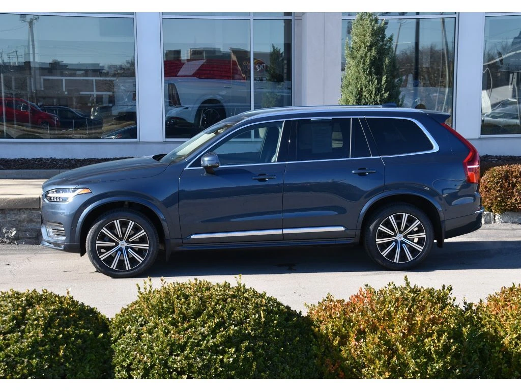 2023 Volvo - image 6