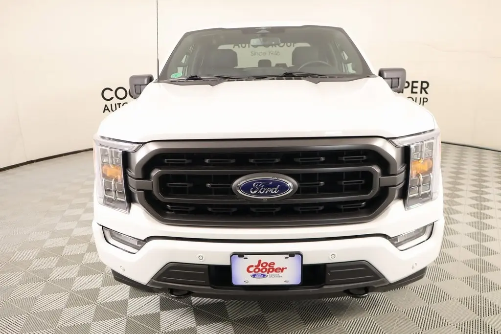 2023 Ford F-150 XLT photo 12