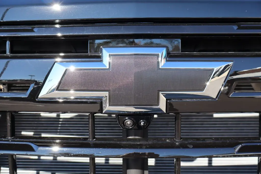 2026 Chevrolet Silverado LT photo 7