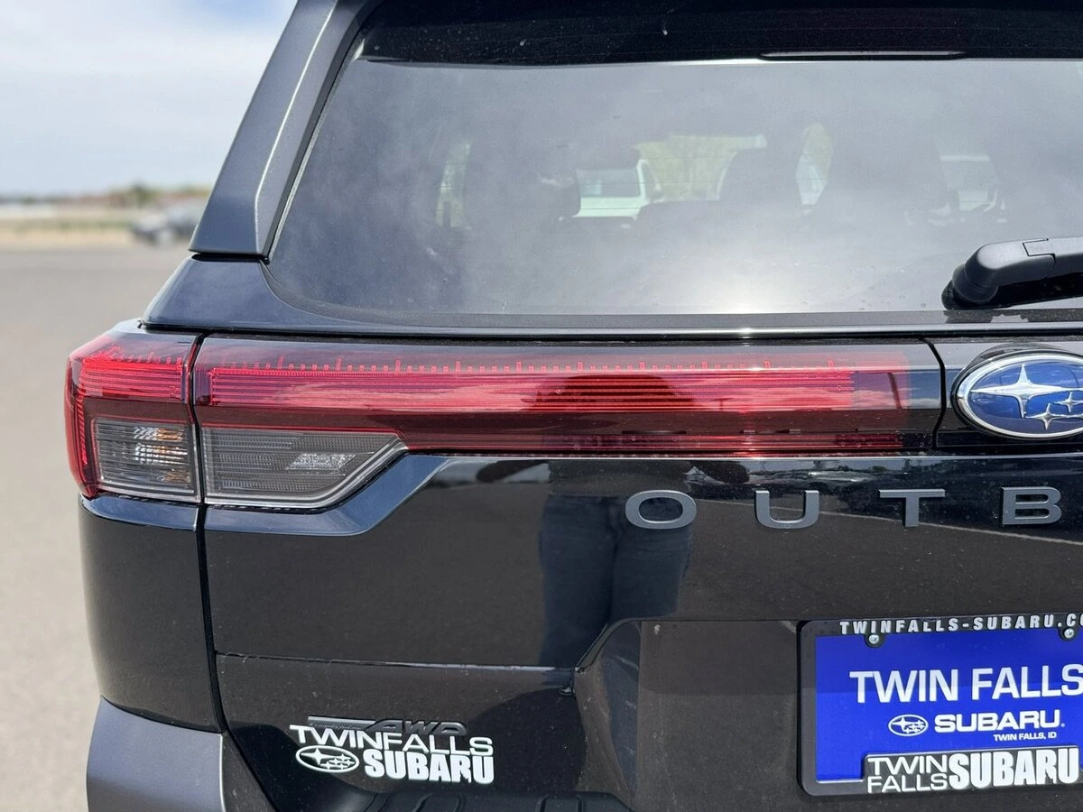 2026 Subaru Outback Limited - Photo 37