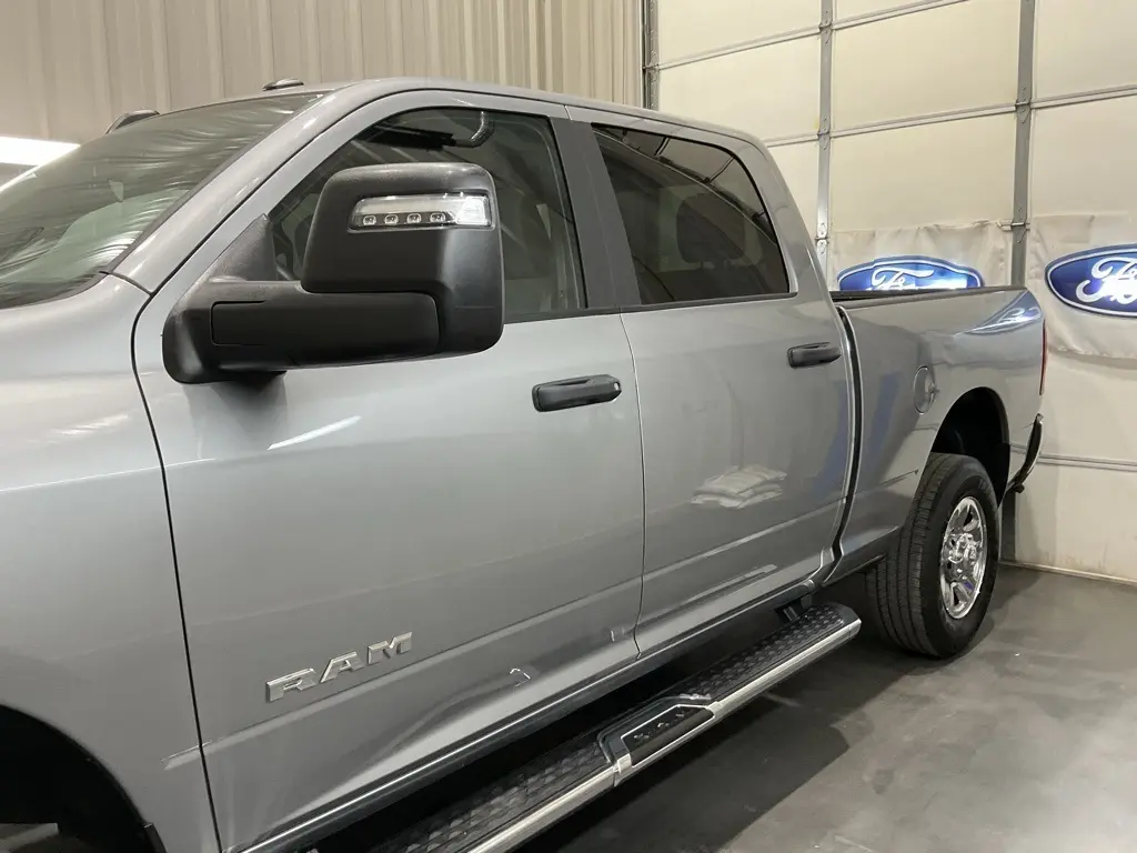 2024 Ram 2500 Big Horn photo 3